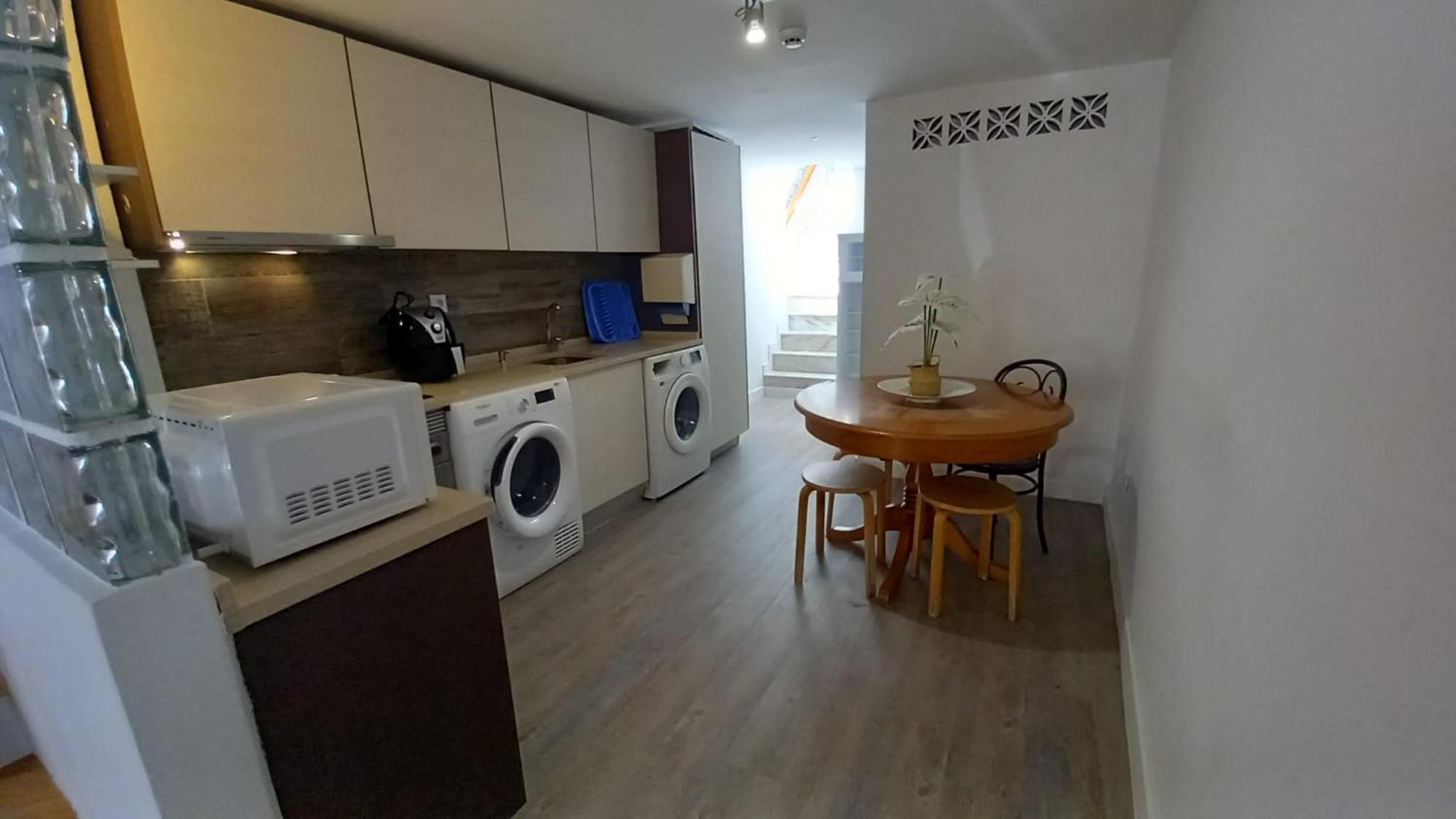 Alvito Guest House - Comfortable Room With Private Bathroom Lisbon Exterior photo